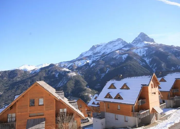 Moderne De Montagne A Pra Loup Avec 3 - Fr-1-165a-47 Chalet